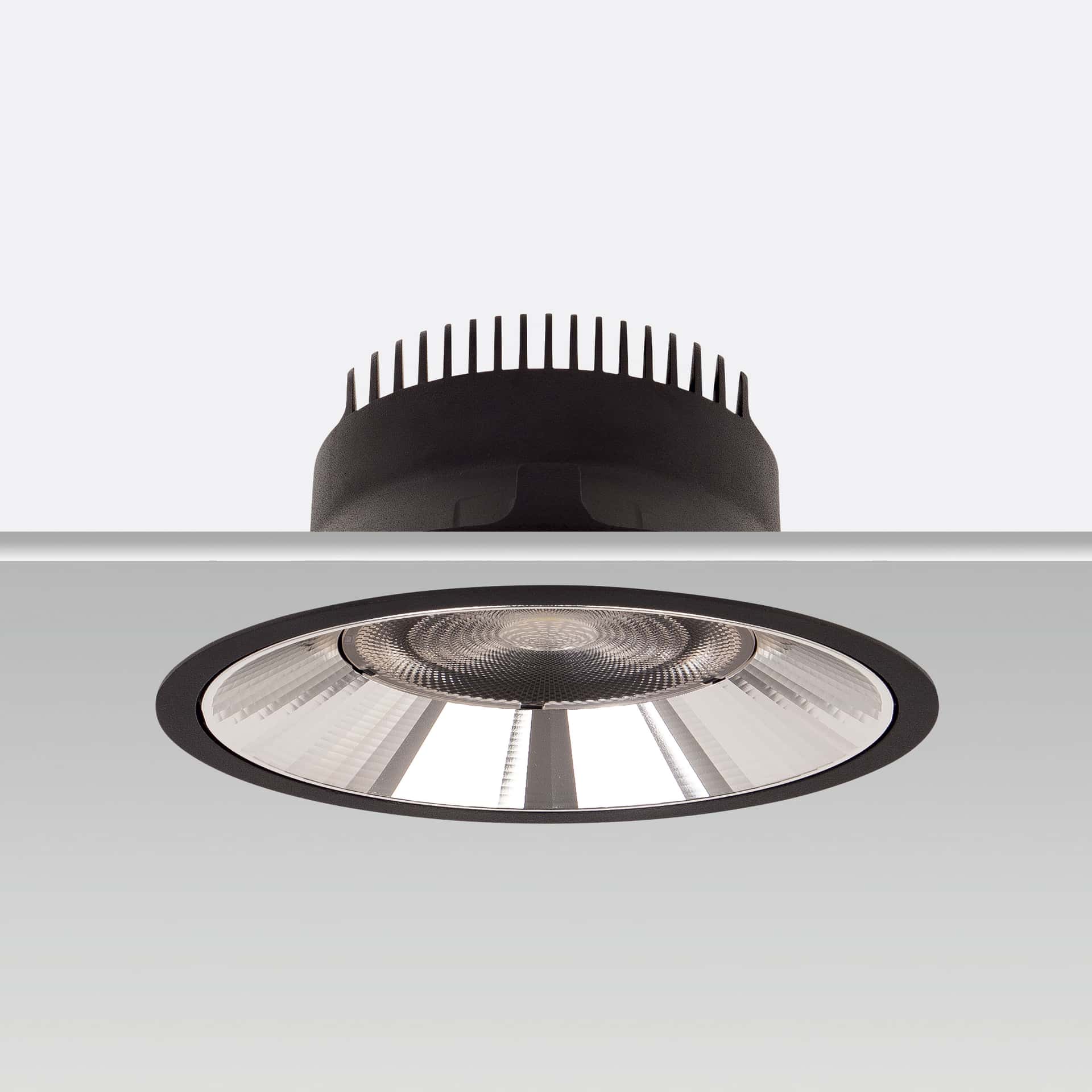 Ares Maxi - image 3